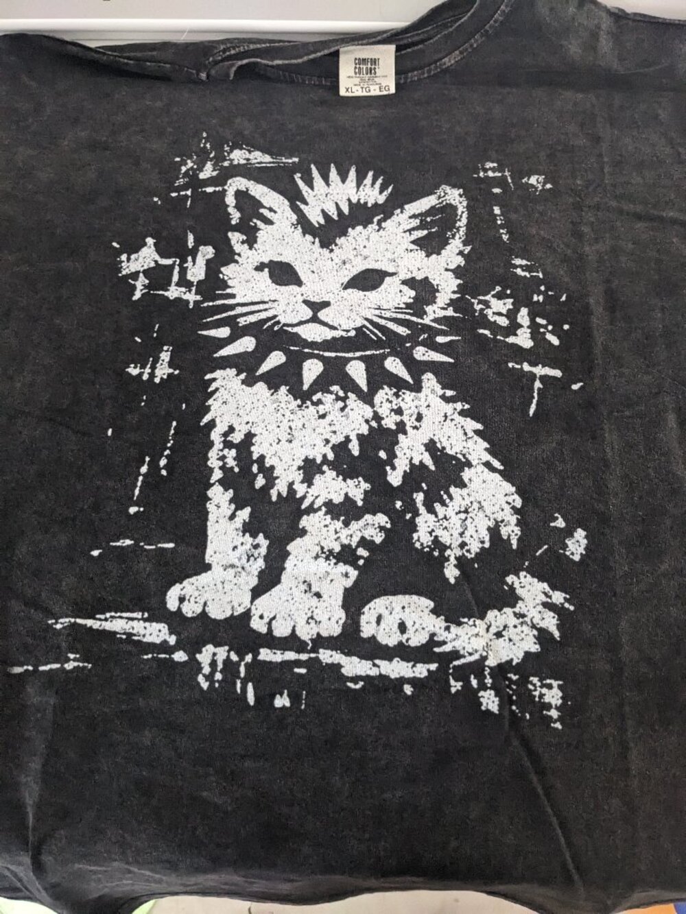 Comfort Colors Pepper Cat Graphic Tee Distressed White Kitten Print Adult